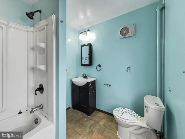 $99,999 | 6 Oakland Avenue, Lewistown, PA 17044