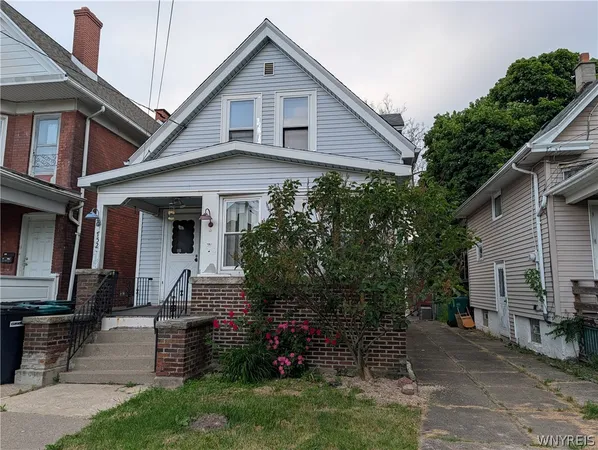$100,000 | 752 Spruce Avenue, Niagara Falls, NY 14301