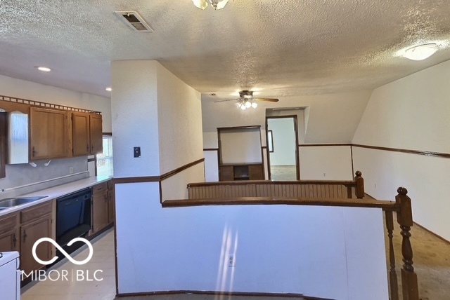 728 Powell Street Lebanon, IN 46052 - Photo 4 of 31