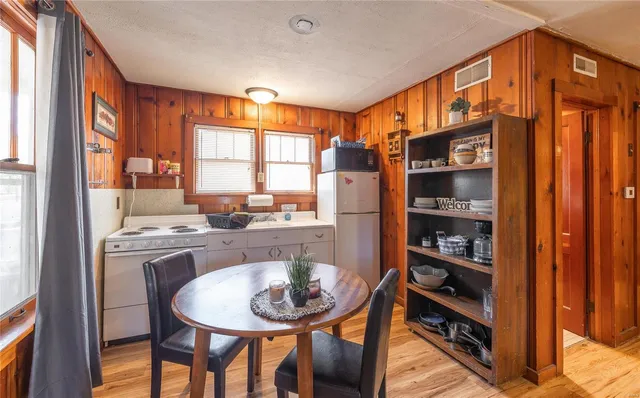 $1,600,000 | 4247 Wayne Rte Hh, Piedmont, MO 63957