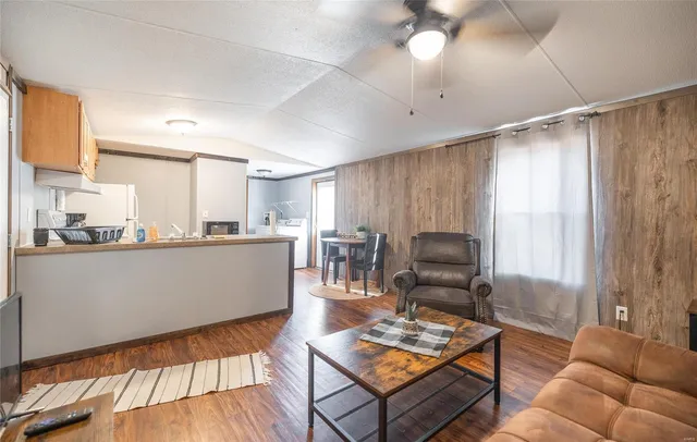 $1,600,000 | 4247 Wayne Rte Hh, Piedmont, MO 63957