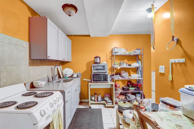 $1,600,000 | 1934 Chatterton Avenue | Unionport