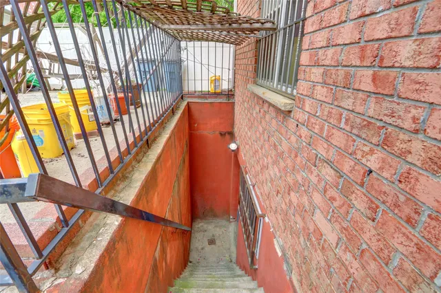 $1,600,000 | 1934 Chatterton Avenue | Unionport