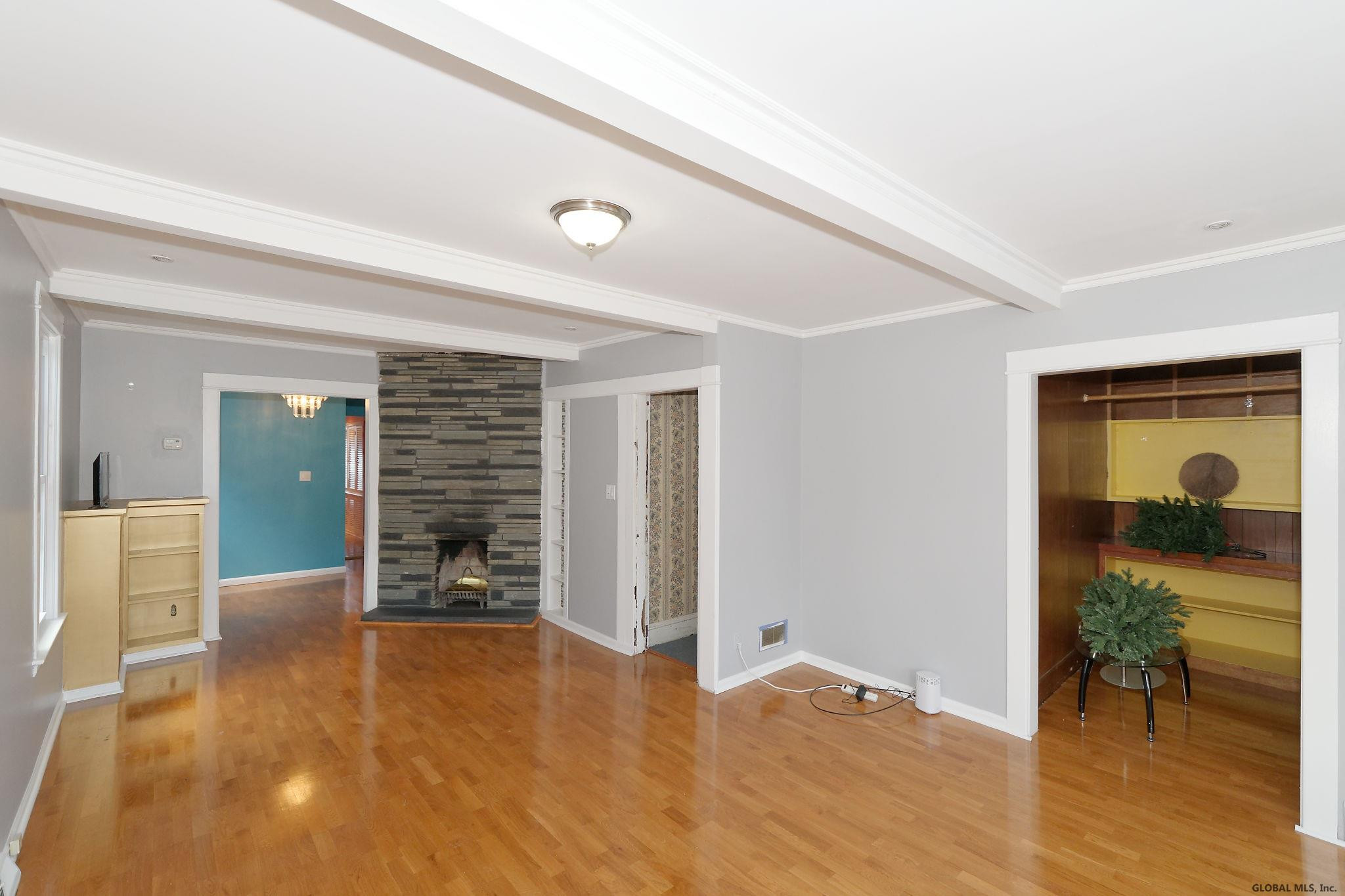 1516 Rugby Road Schenectady, NY 12308 - Photo 25 of 43 Photo 25