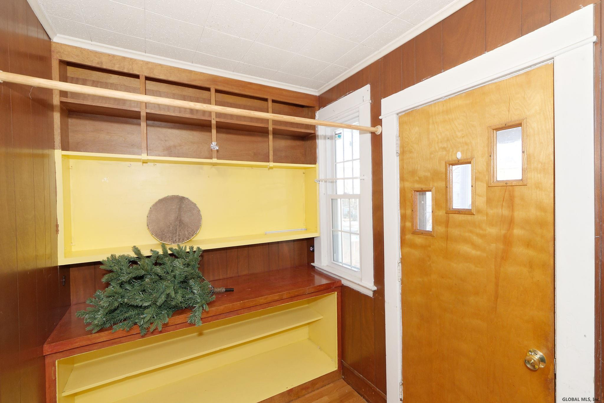 1516 Rugby Road Schenectady, NY 12308 - Photo 34 of 43 Photo 34