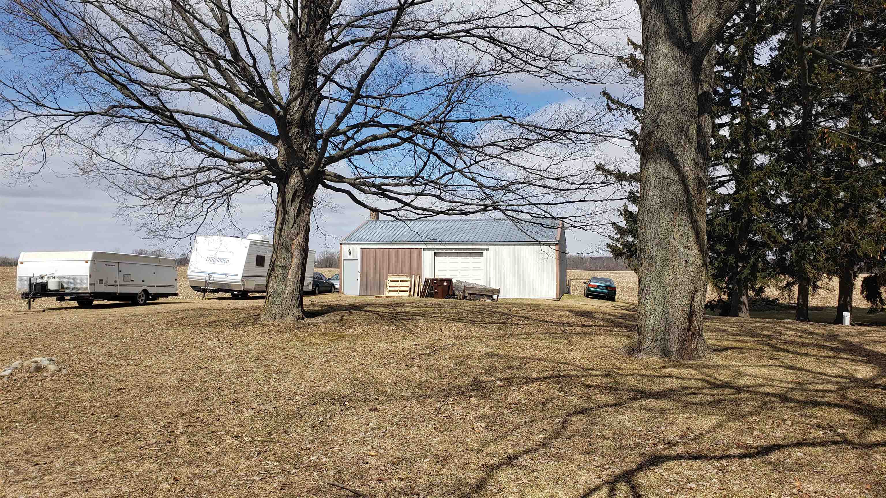 8652 West Lincoln Road Elwell, MI 48832 - Photo 2 of 6 1898970-1.JPG