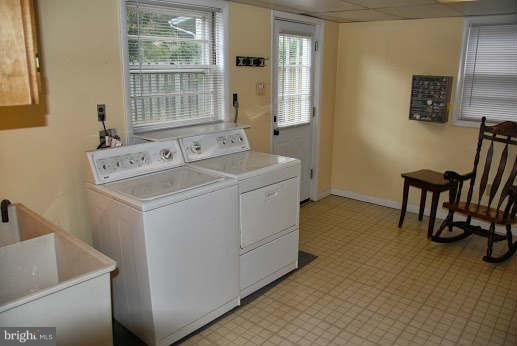 318 Cabin Road Southeast Vienna, VA 22180 - Photo 22 of 27 Interior (General)