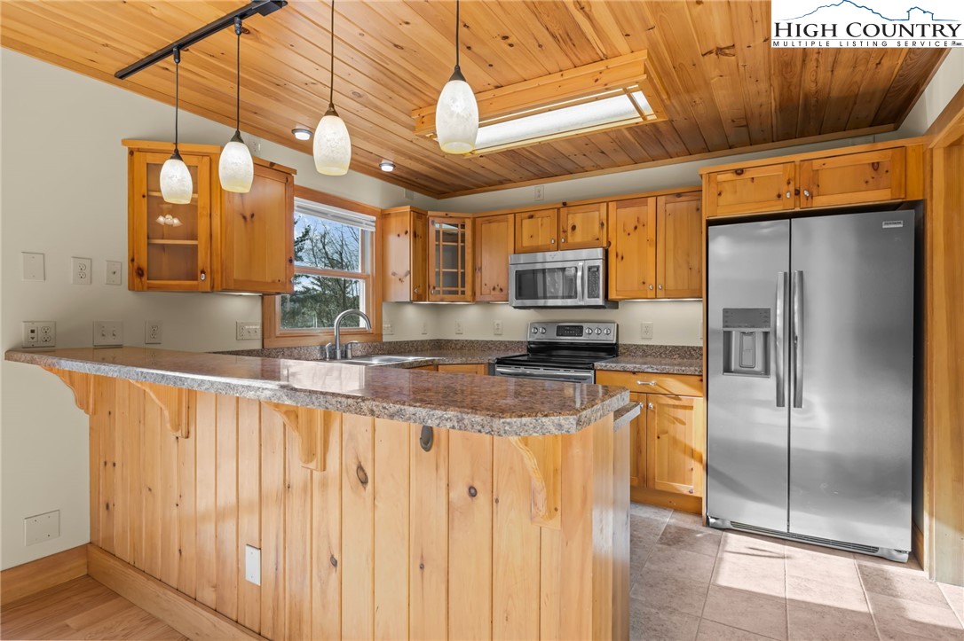 276 Storie Road Boone, NC 28607 - Photo 14 of 48