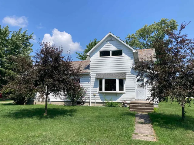 $207,000 | 2414 South County Line Road, Ossian, IN 46777