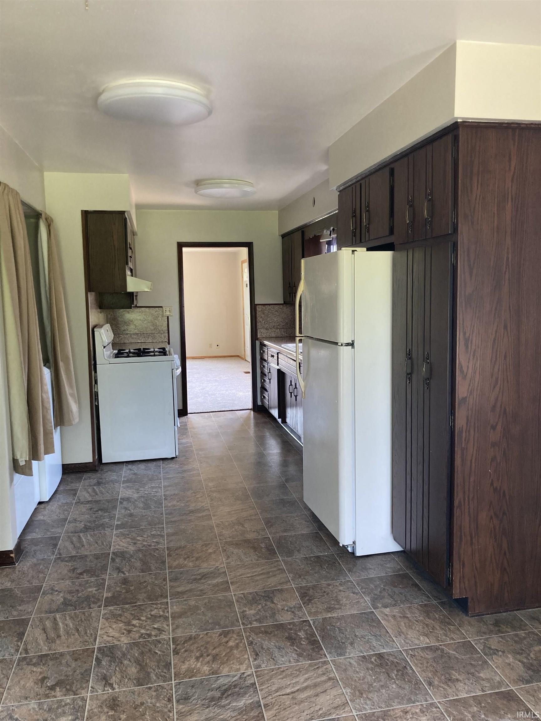 2414 South County Line Road Ossian, IN 46777 - Photo 14 of 35