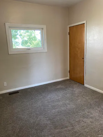 $207,000 | 2414 South County Line Road, Ossian, IN 46777