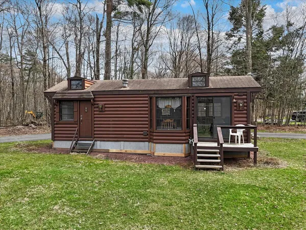 $479,000 | 253 Thomas Road, Blakeslee, PA 18610