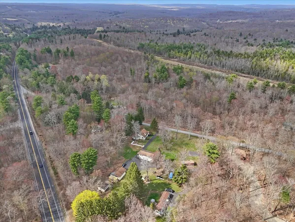 $479,000 | 253 Thomas Road, Blakeslee, PA 18610