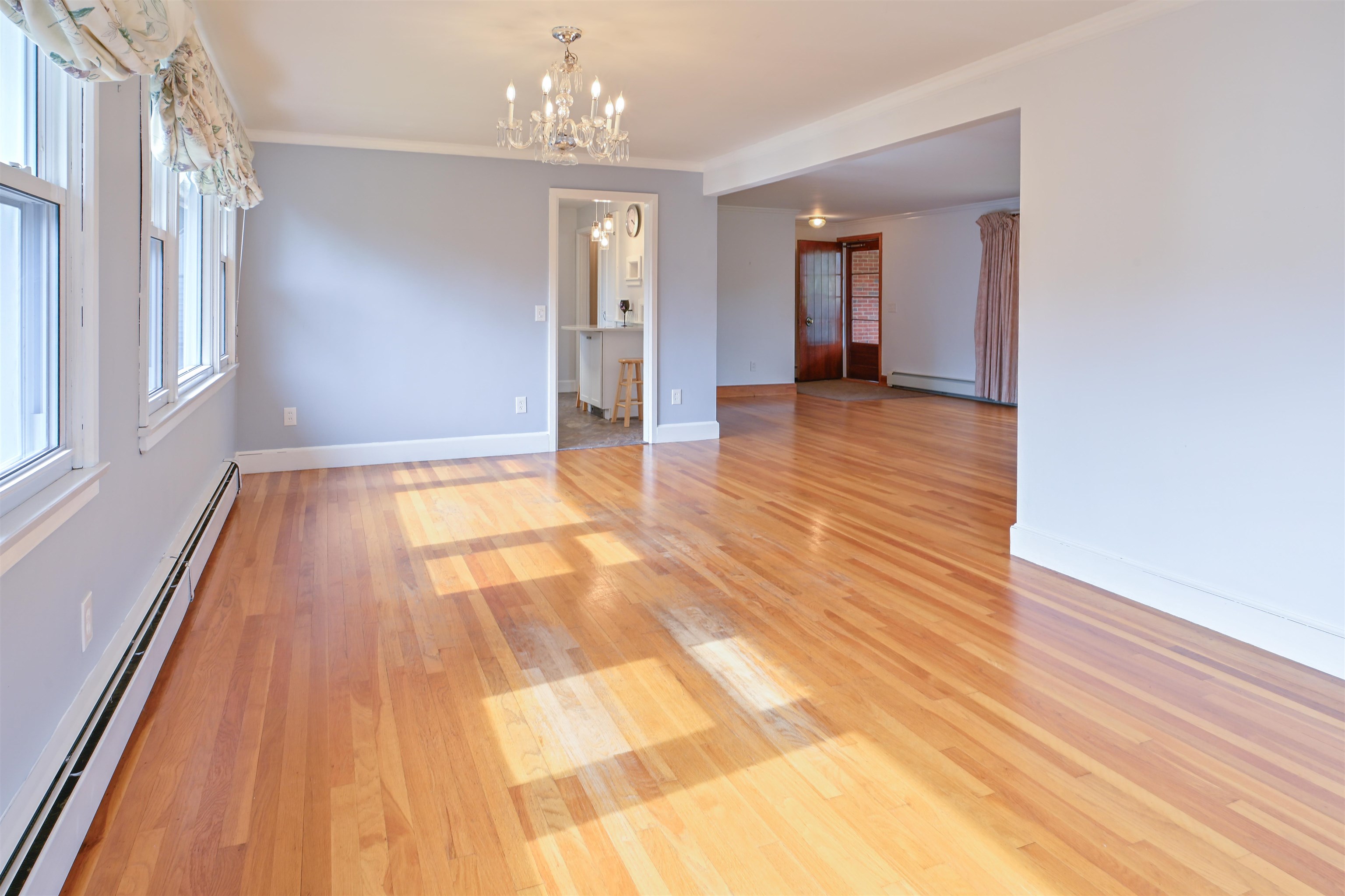 606 Ray Street Manchester, NH 03104 - Photo 17 of 60 Gallery Image 17