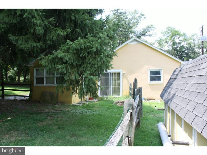 405 Corner Ketch Road Downingtown, PA 19335 - Photo 3 of 11 Exterior Back