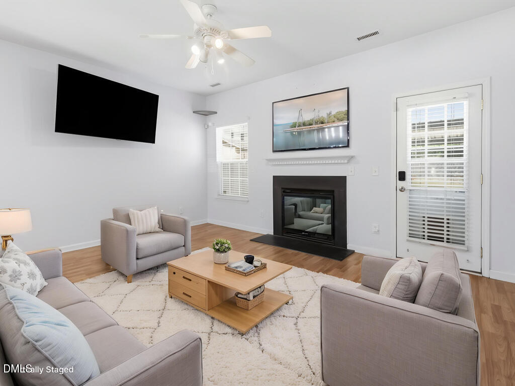 5309 Neuse Forest Road Raleigh, NC 27616 - Photo 3 of 24 Living Room