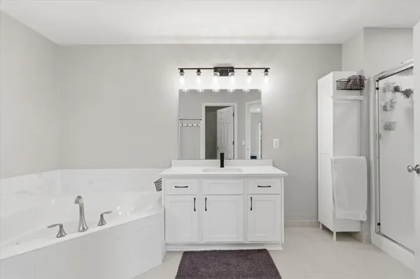 $400,000 | 2865 Barclay Way, Ann Arbor, MI 48105