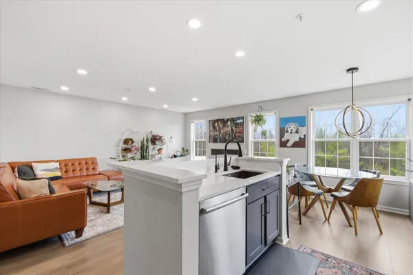 $400,000 | 2865 Barclay Way, Ann Arbor, MI 48105
