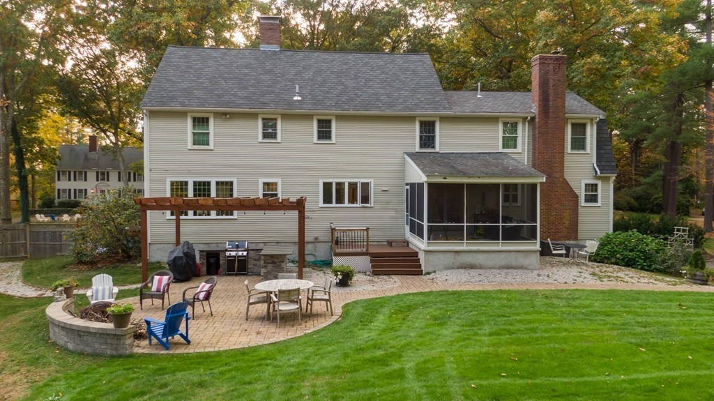 80 Witherell Drive Sudbury, MA 01776 - Photo 2 of 41