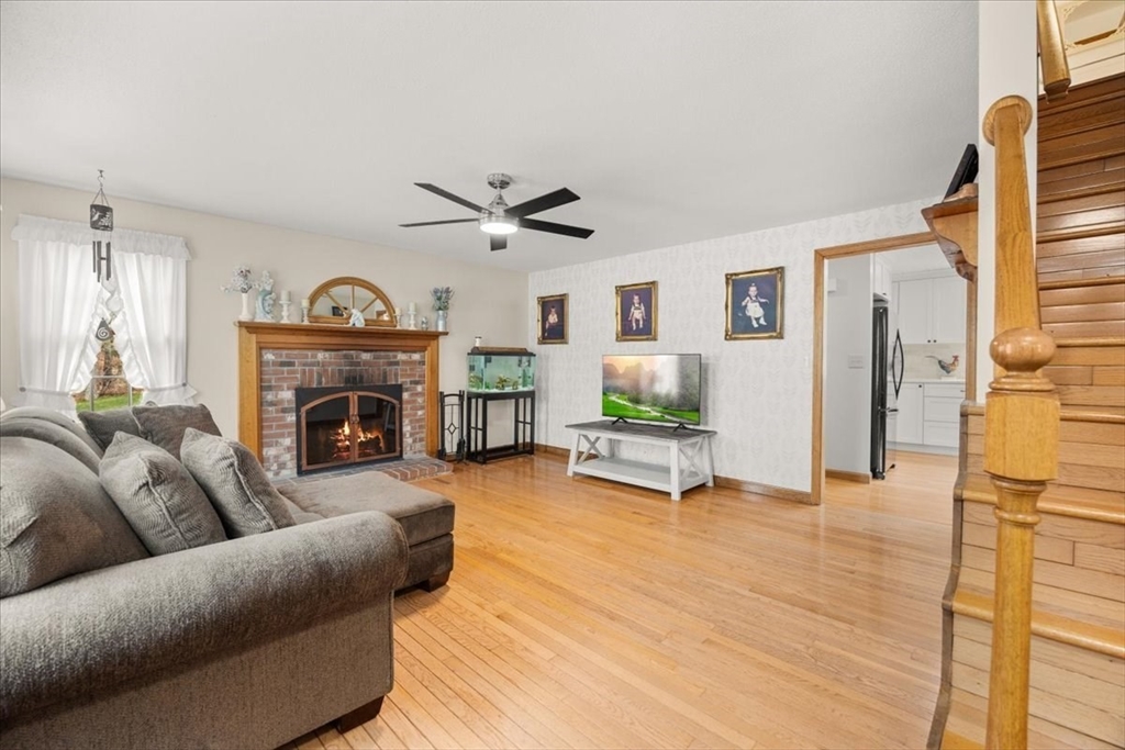 34 Windsor Way Mashpee, MA 02649 - Photo 19 of 40