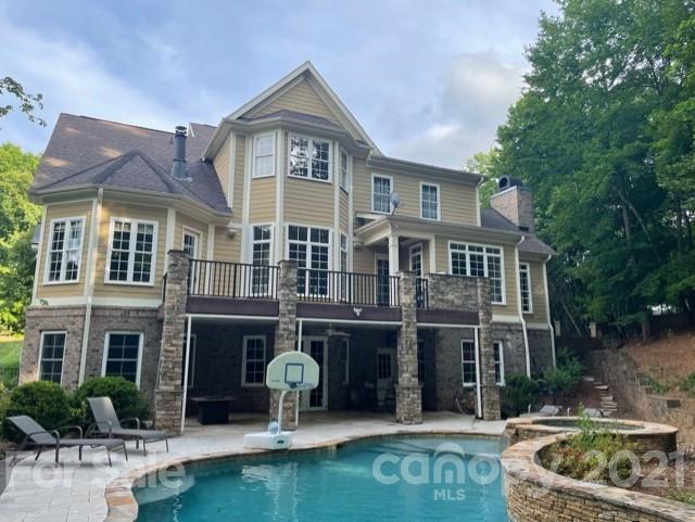 292 Horton Grove Road Fort Mill, SC 29715 - Photo 2 of 10 a front view of a house with a yard