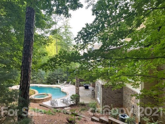 292 Horton Grove Road Fort Mill, SC 29715 - Photo 3 of 10 a outdoor view of a garden