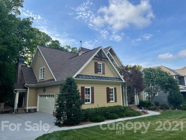 292 Horton Grove Road Fort Mill, SC 29715 - Photo 6 of 10 a front view of a house with garden