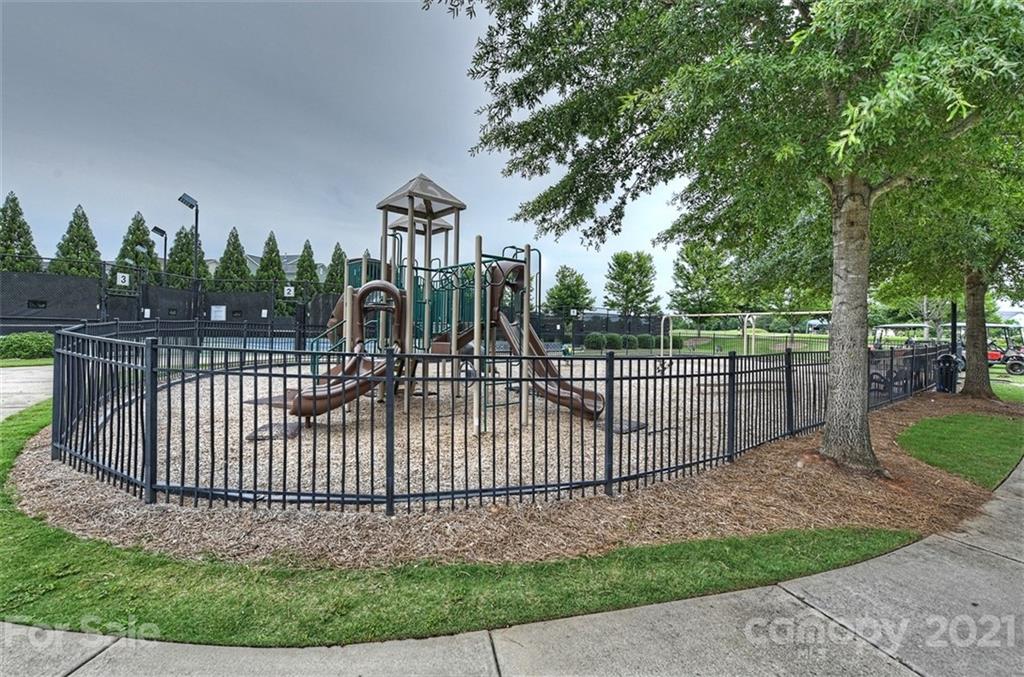 292 Horton Grove Road Fort Mill, SC 29715 - Photo 8 of 10 a view of a roof deck