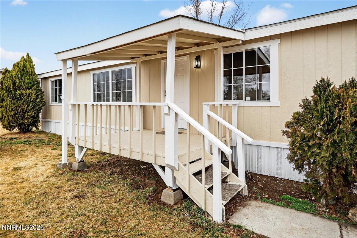 5085 Bobolink Circle Reno, NV 89508 - Photo 5 of 36 05-DSC_8861