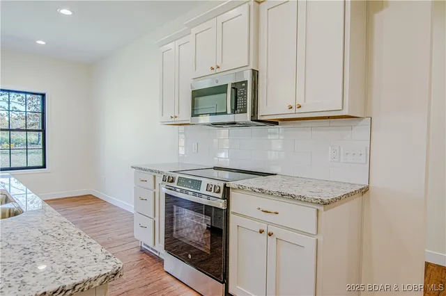 $459,990 | 18 Lady Bug Lane, Camdenton, MO 65020