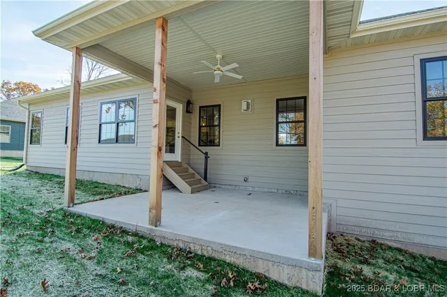 $459,990 | 18 Lady Bug Lane, Camdenton, MO 65020
