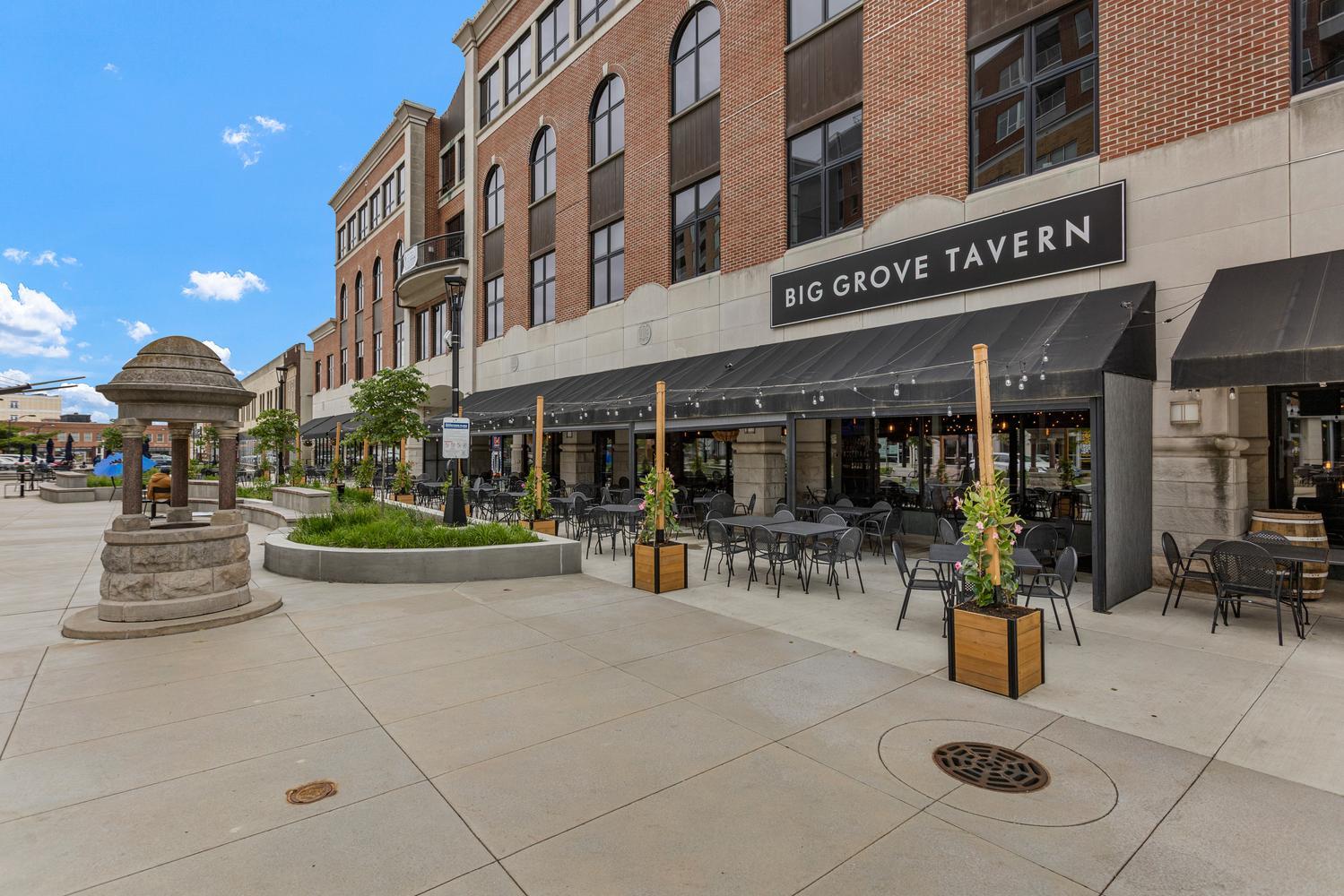 1 East Main Street, Unit 404 Champaign, IL 61820 - Photo 32 of 32