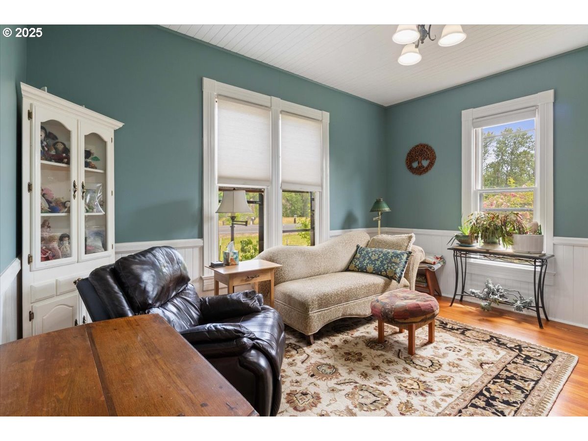 34380 Oakville Road Southwest Albany, OR 97321 - Photo 11 of 43 Gallery Image 11