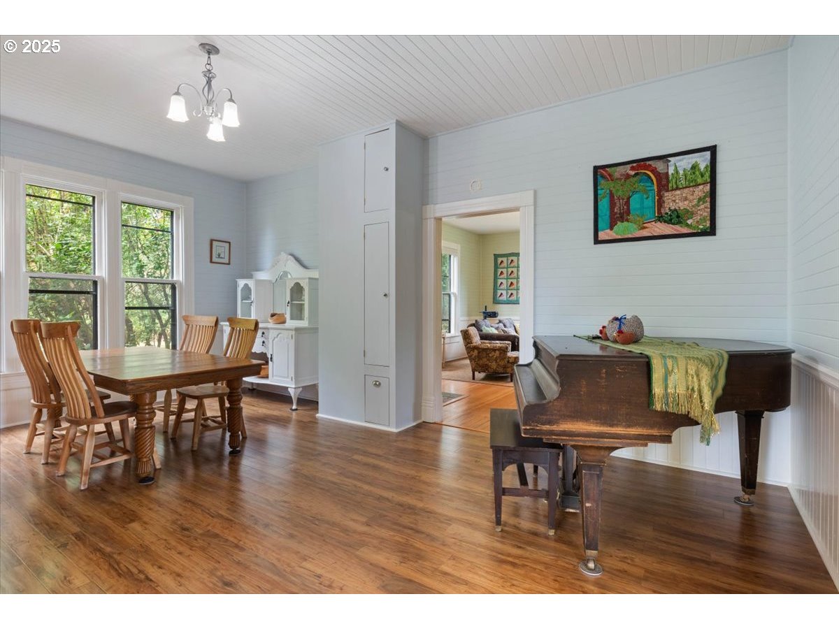 34380 Oakville Road Southwest Albany, OR 97321 - Photo 5 of 43 Gallery Image 5