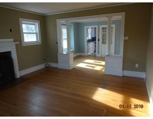 11 Bacon Road Bedford, MA 01730 - Photo 8 of 29 Gallery Image 8