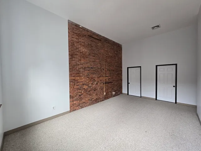 $2,300 | 147 Rawson Road, Unit 207, Quincy, MA 02170