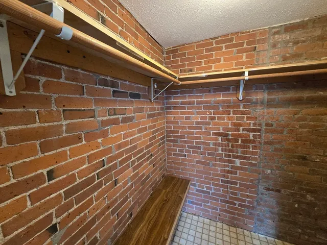 $2,300 | 147 Rawson Road, Unit 207, Quincy, MA 02170