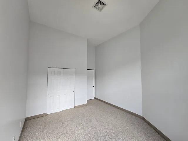 $2,300 | 147 Rawson Road, Unit 207, Quincy, MA 02170