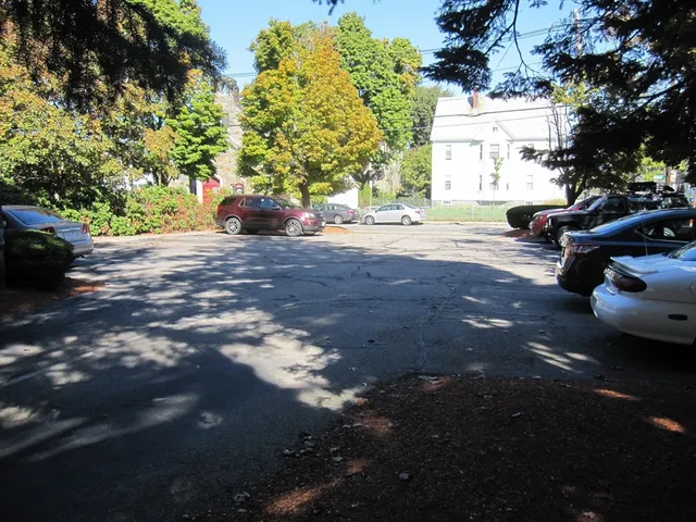 $2,300 | 147 Rawson Road, Unit 207, Quincy, MA 02170