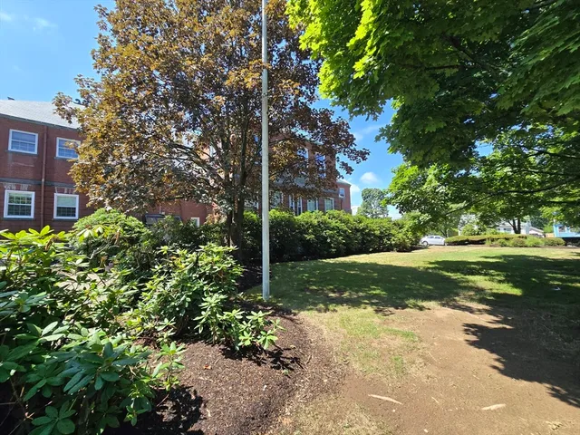 $2,300 | 147 Rawson Road, Unit 207, Quincy, MA 02170