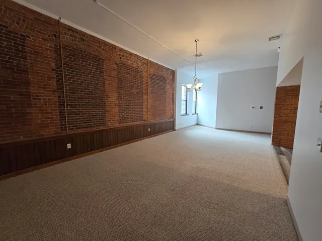 $2,300 | 147 Rawson Road, Unit 207, Quincy, MA 02170