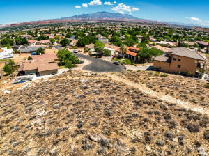 2379 Apparation Court St. George, UT 84790 - Photo 4 of 10
