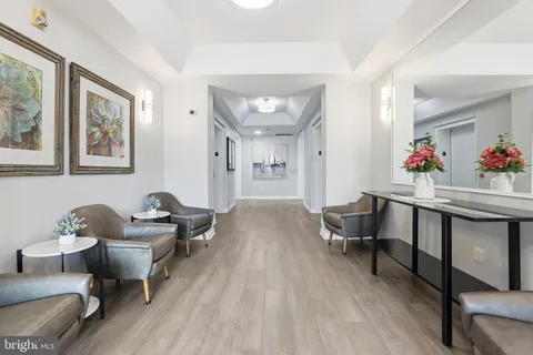 $399,000 | 2610 Chapel Lake Drive, Unit 408, Gambrills, MD 21054