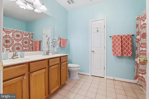 $399,000 | 2610 Chapel Lake Drive, Unit 408, Gambrills, MD 21054