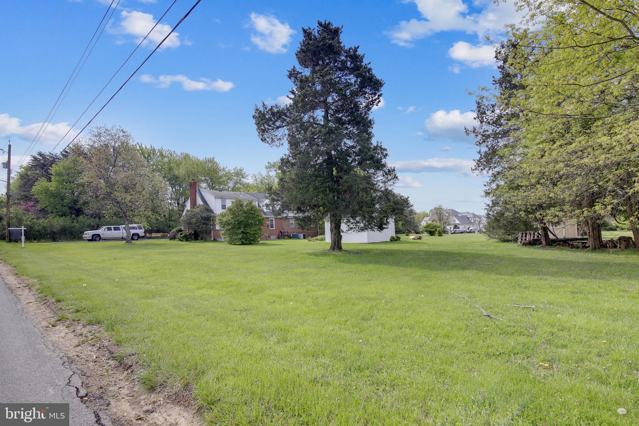 11310 Albermyrtle Road Potomac, MD 20854 - Photo 9 of 10 Gallery Image 9