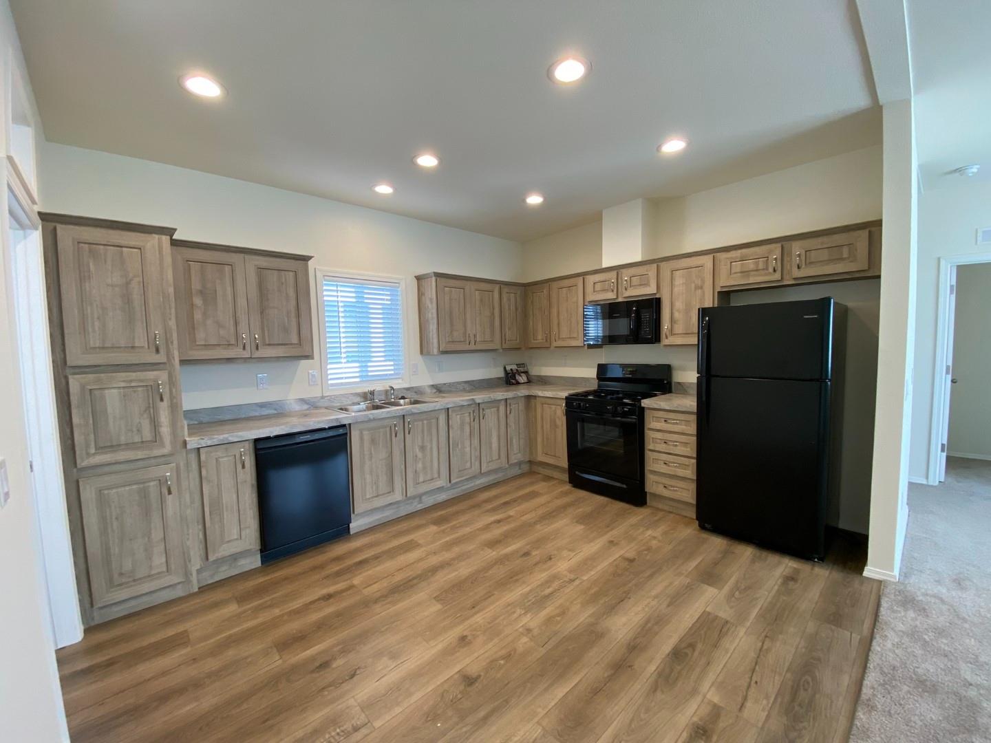 1354 Elliott Road, Unit 15 Paradise, CA 95969 - Photo 4 of 17