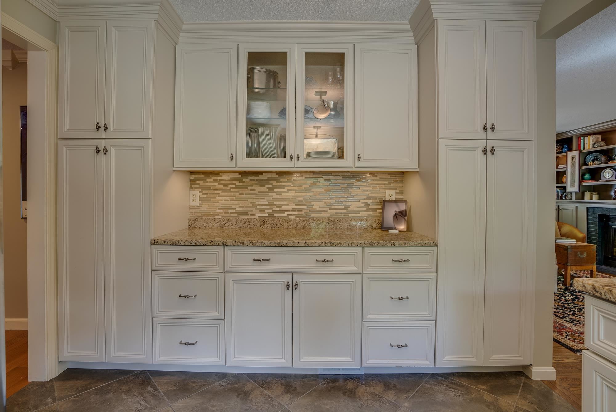 407 Straw Hill Road Manchester, NH 03104 - Photo 21 of 34