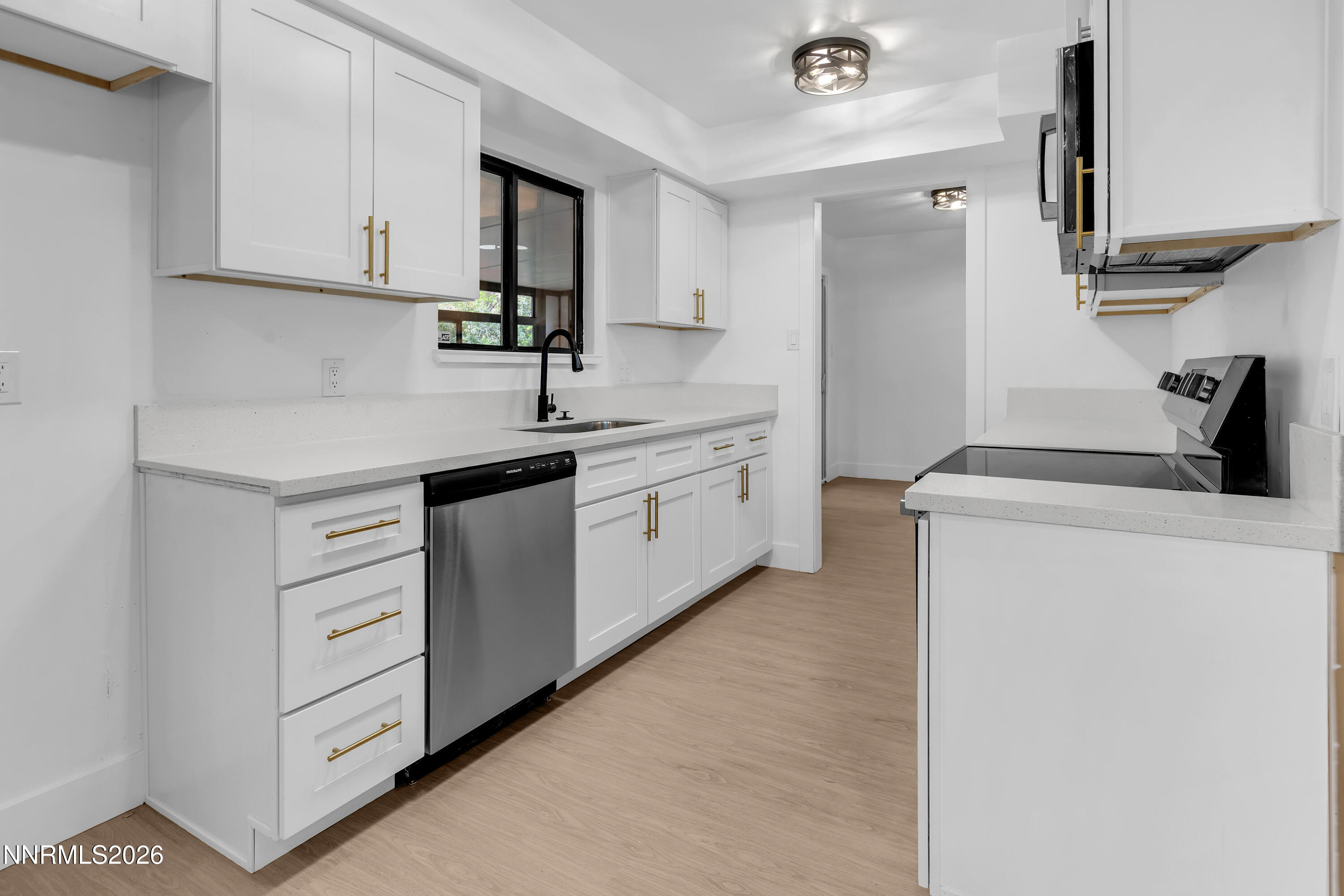 1001 Kings Row Reno, NV 89503 - Photo 11 of 33 KingsRow1001-010