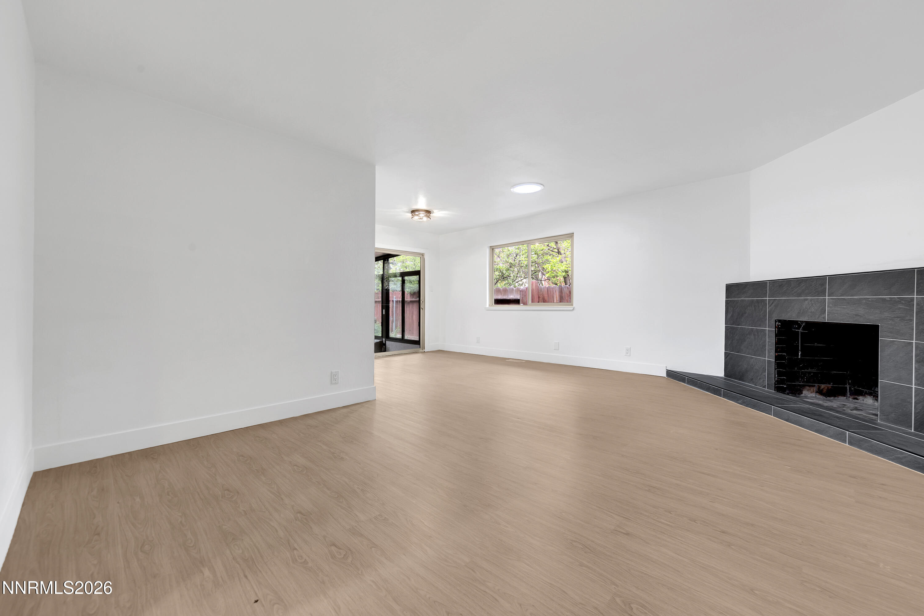 1001 Kings Row Reno, NV 89503 - Photo 6 of 33 KingsRow1001-003