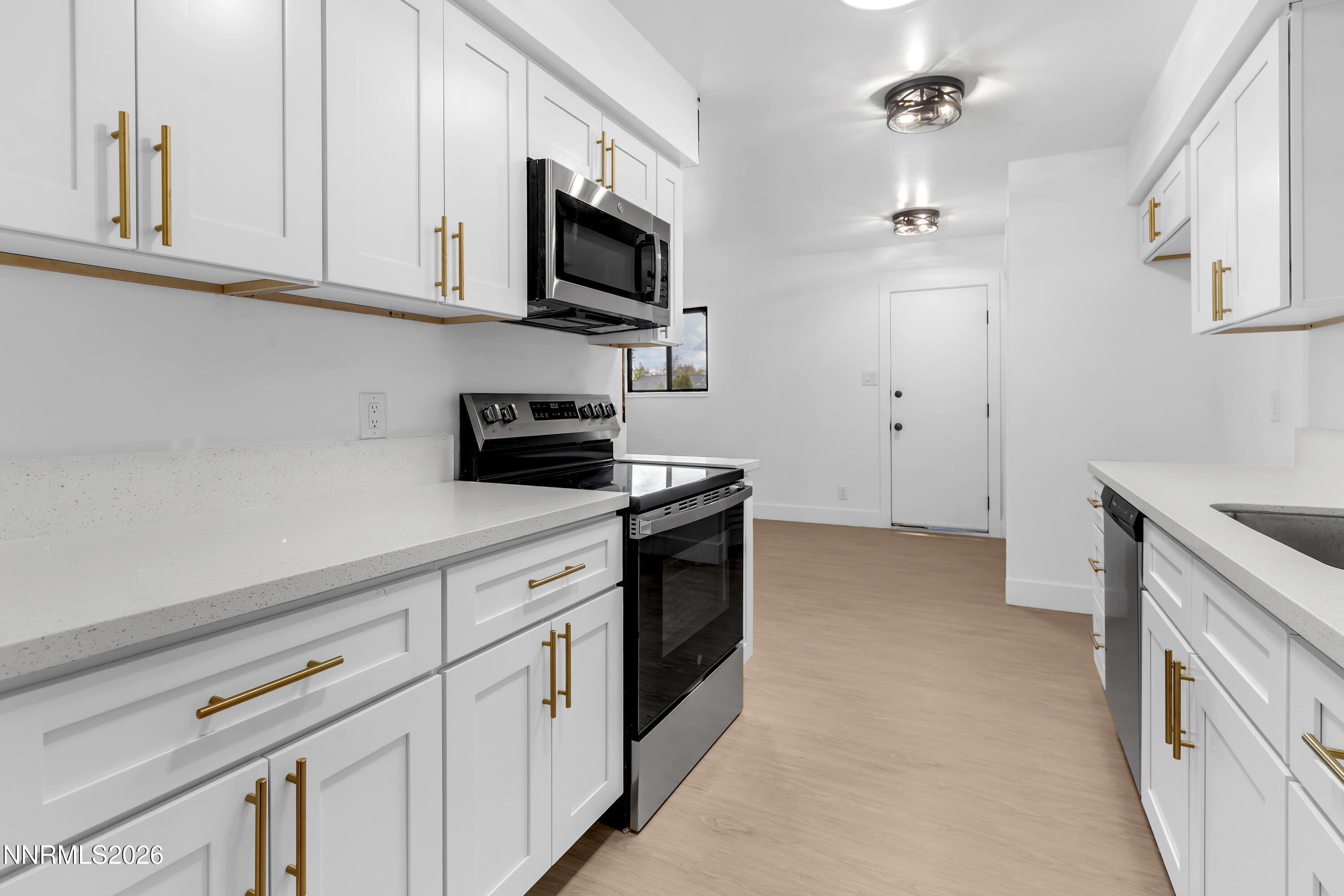 1001 Kings Row Reno, NV 89503 - Photo 10 of 33 KingsRow1001-009